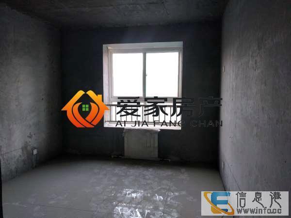 新城中央3楼150平135万 户型好 南北通透 看房方便新城