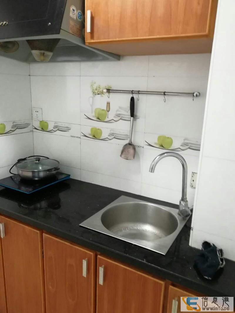 出租 国庆南路希顿大酒店楼上精装修电梯公寓房国庆南路希顿大酒