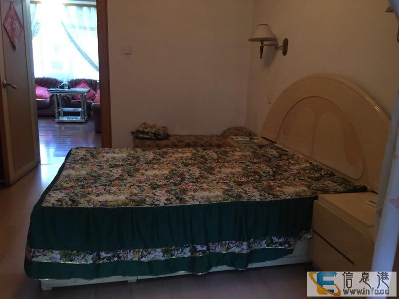 南街法院 1300元 3室2厅1卫 中装,家电家具齐全随南街 南街法院 1300元 3室2厅1卫 中装,家电家具齐全随南街