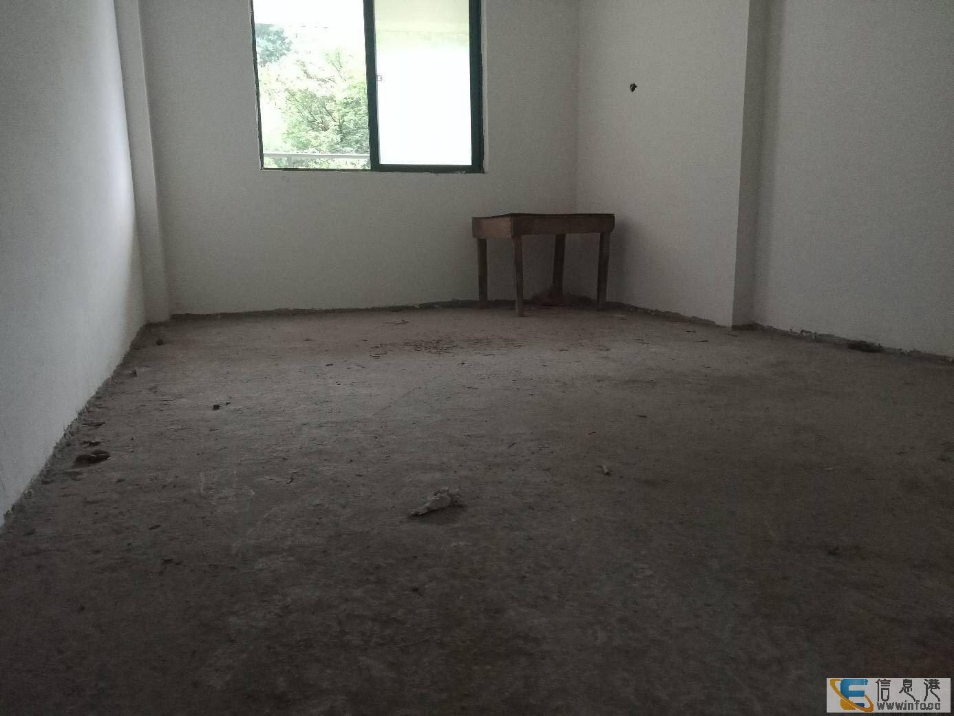 五岭广场高档小区龙凤嘉园毛胚大四房白菜价南北通透满两年可龙凤