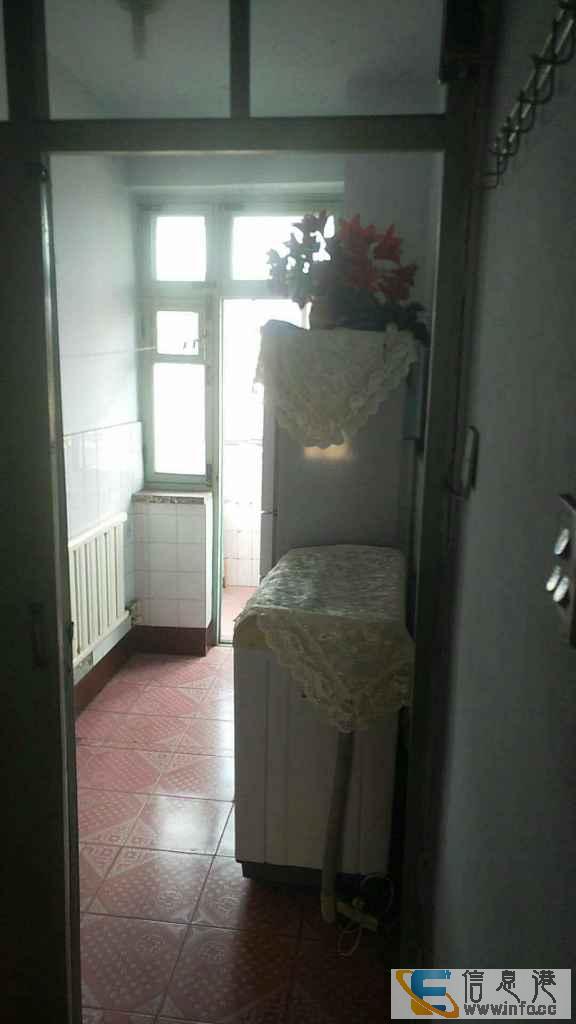 超低价位出售,桥南学区房,带厦子碧海小区