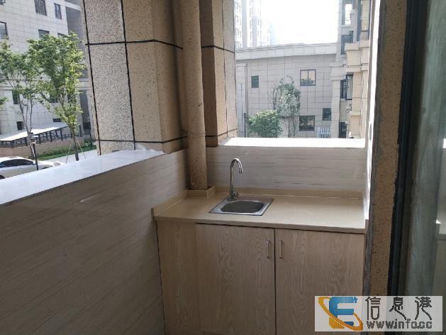 单间出租 创意路1室0厅1卫主卧南 个人