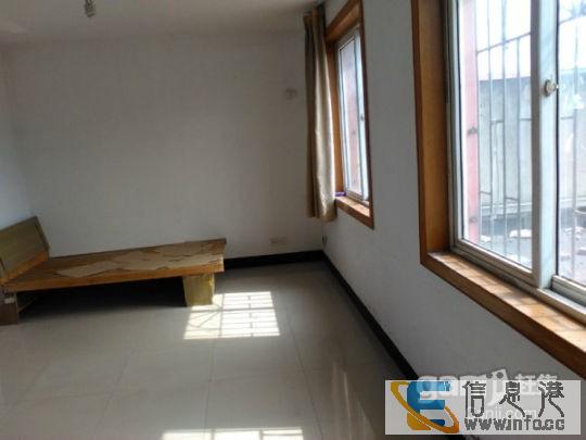 商圈-国庆路钟山园小区 3室 2厅 120平米 整租