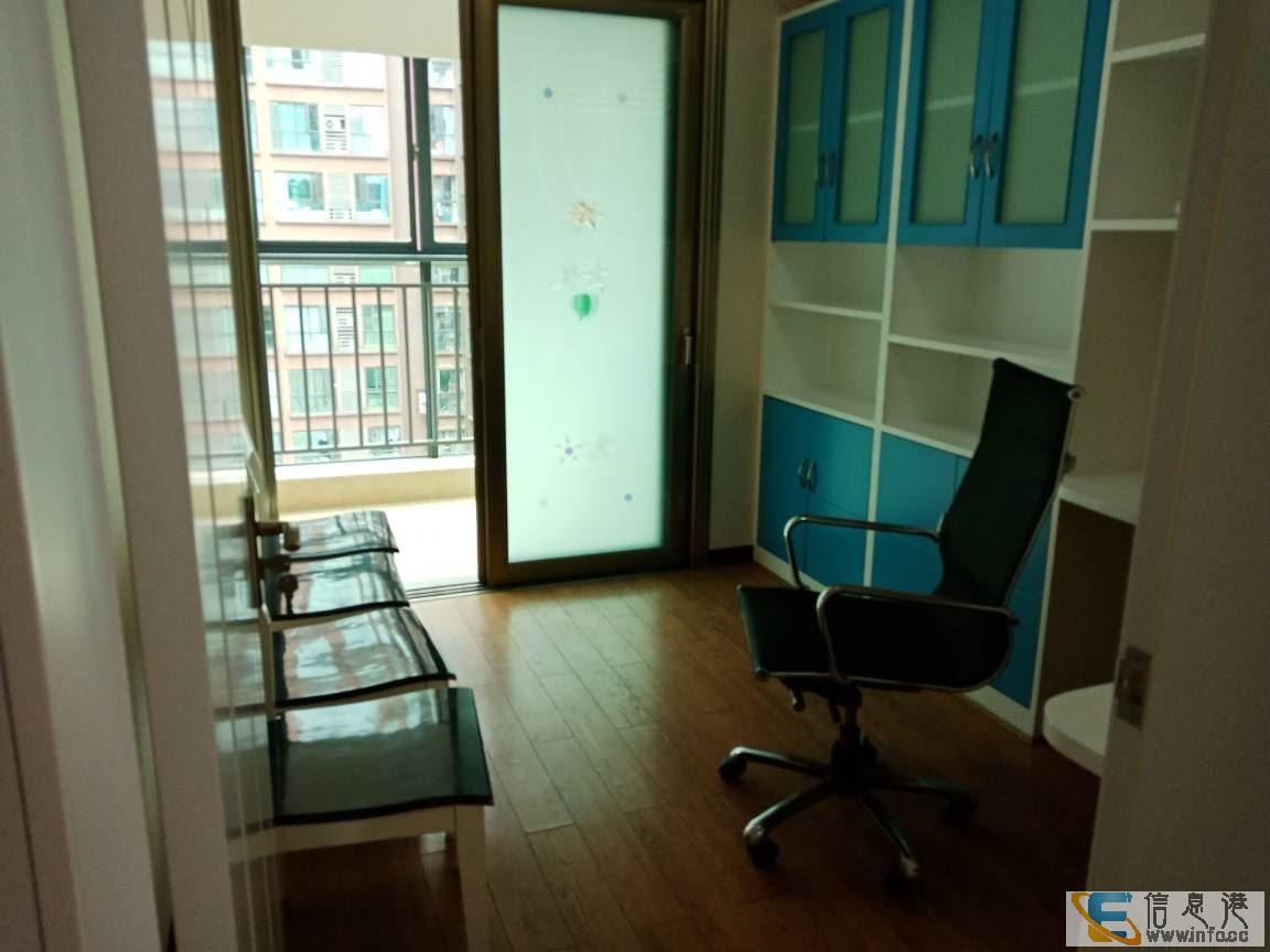 解放路 中泰峰境 精装修4房 提包入住 证满二年中泰峰境