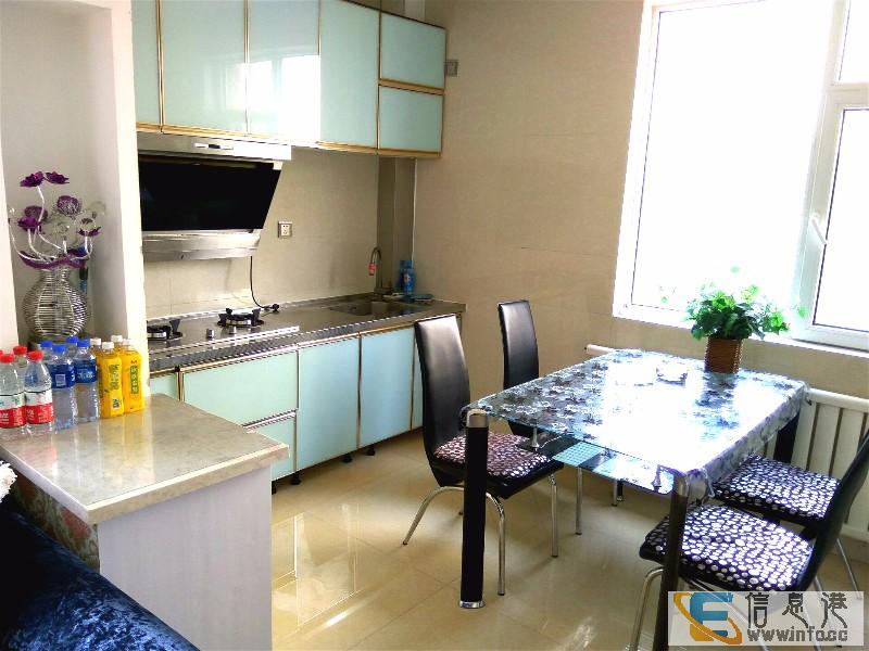 山海广场精装海景温馨日租房小时房