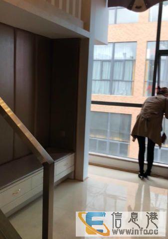 凯旋时代广场一手房挑空复式公寓火爆来袭,开盘团购1万抵8凯旋