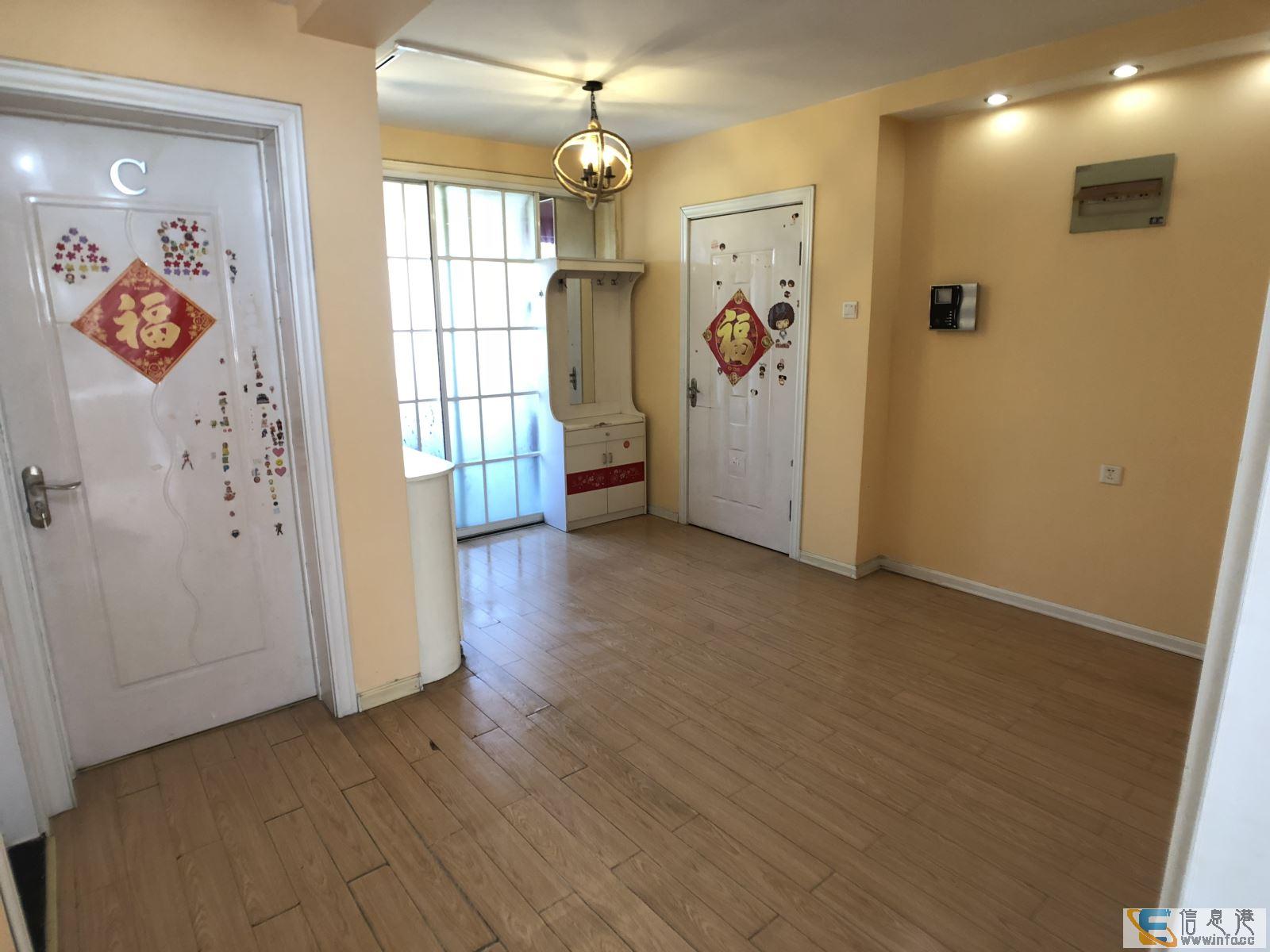 芝泉山庄 出门就是地铁口 浮山所 五四广场 包物业 取暖海信