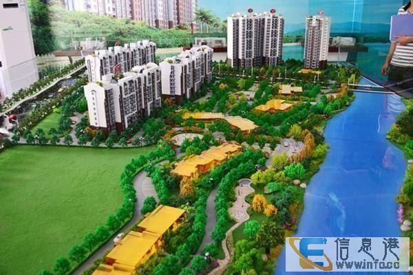 万达旁 东兴区高档小区环境优美 面积大 地理位置好山水豪庭
