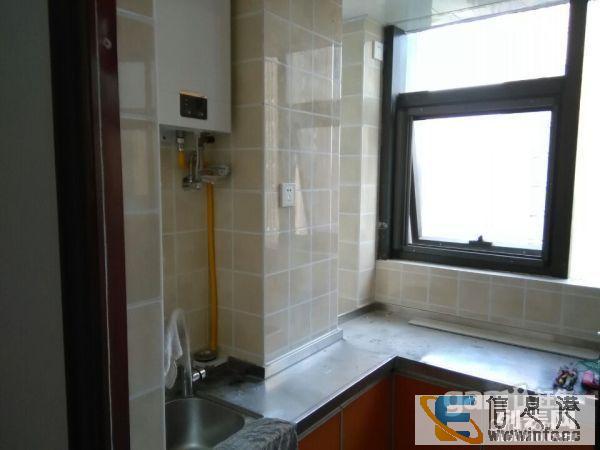 新城区绿地商务城翡翠公馆 2室2厅1卫1厨 87平米 精装修