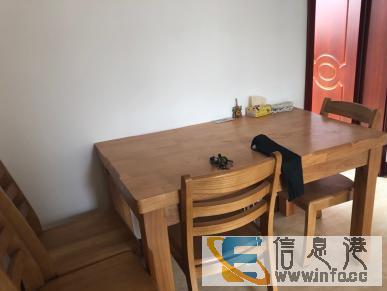 镇中附近，实用小三室，96万，中间楼层，免大税，送小房