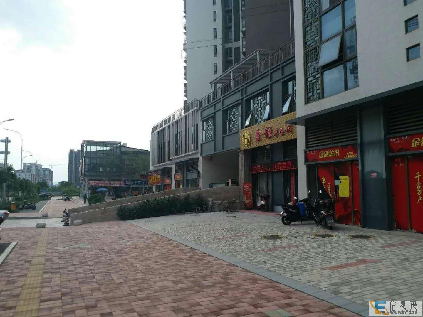 临街商铺,靠近世界客商中心,赠送超大平方地下面积,仅售1