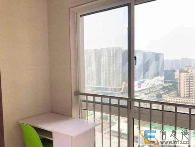 单间出租 余家寨地铁口100米近万达四海唐人街带空调朝南大阳
