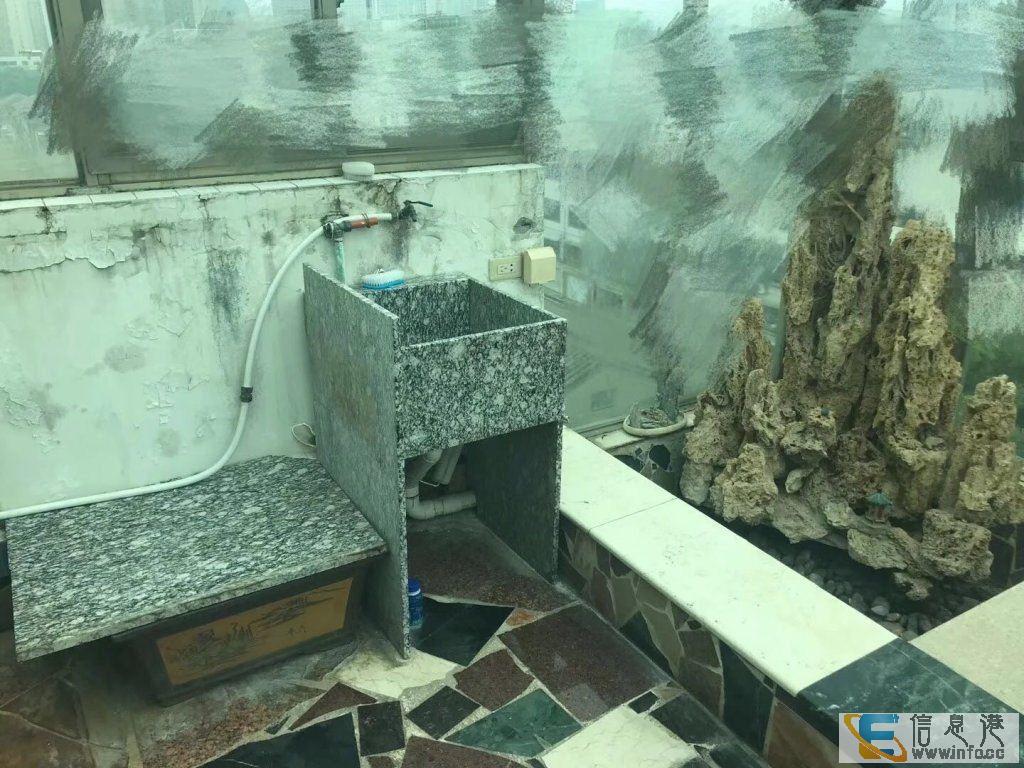 金商小区,市中心位置,出行方便,有大露台,超 级大,送车金商