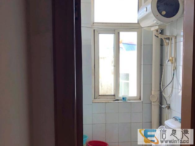 单间出租 清泉寨小区4室2厅2卫次卧南 个人