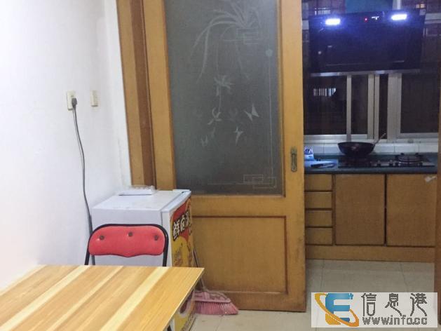 单间出租 埠岚小区3室2厅1卫次卧北 个人