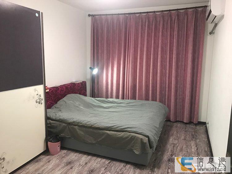 龙湾会馆 高层7楼 82.4平 70万