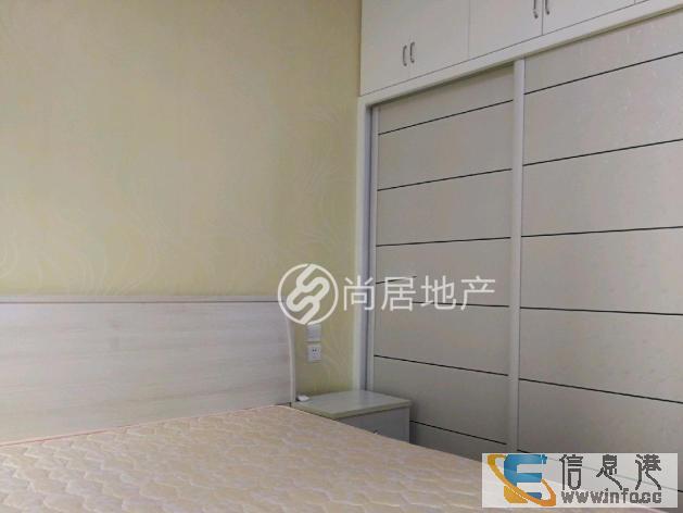 正黄一期，拎包入住，带空调，精装，错过没有