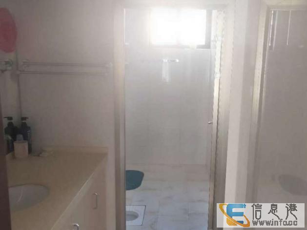 润玉园精装四房中间楼层大平层2600一个月方便看房