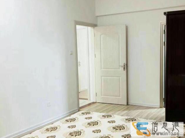 金湖蓝天，3房2卫，125平方家私家电齐全