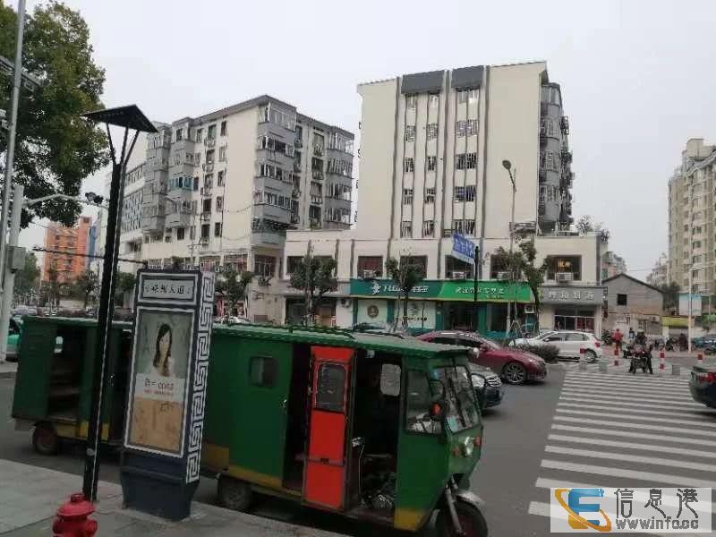 出售:鹿山广场成熟现铺,纯一楼商铺,独立产权,独门独户