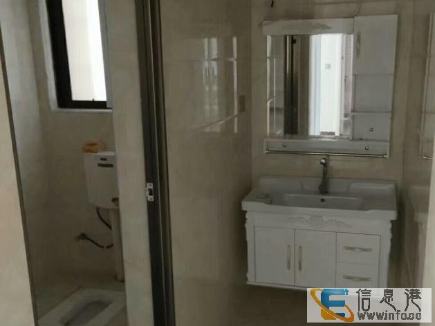 潇湘公园旁精装两房家具家电齐全拎包入住