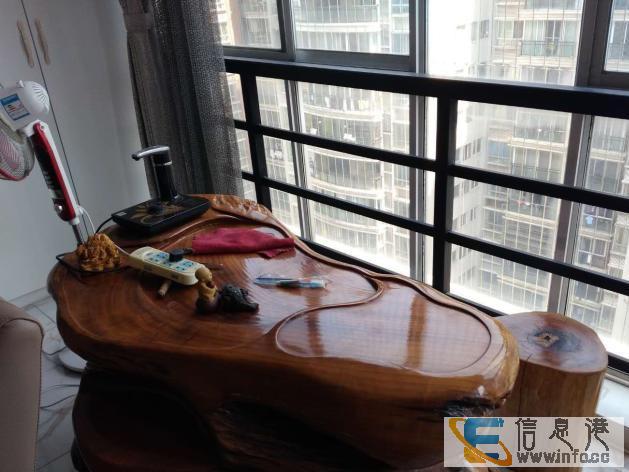 带中央空调送免费车位使用，帝王广场九成新好房头一次出租