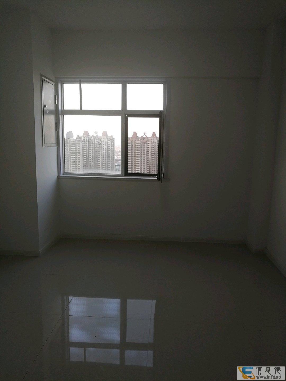 区政府世纪路鸿泰商务公寓,全新装修,不收中介服务费鸿泰嘉园