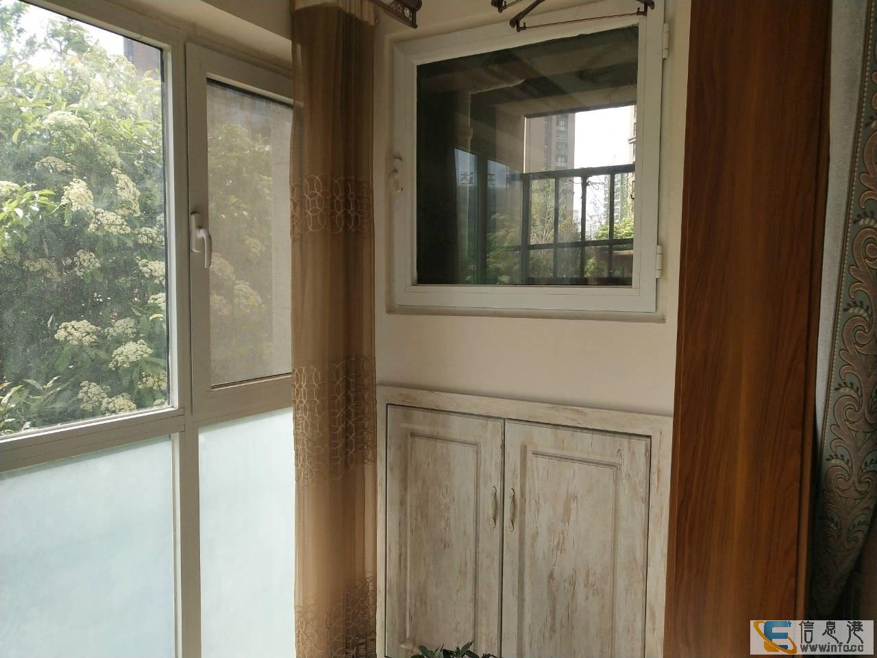 建业壹号城邦 宝龙商圈一楼 精装三室 市政府 送家具家电建业