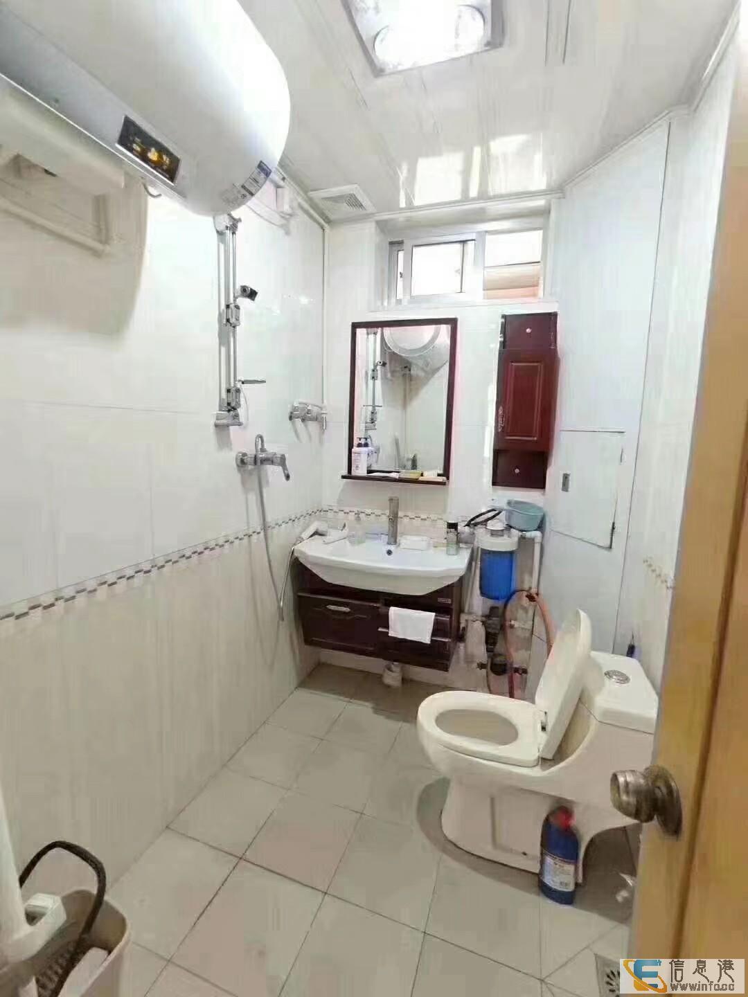 修朝霞实验学校 内贸委宿舍 2楼带车库 客厅带窗莱绢职工宿舍