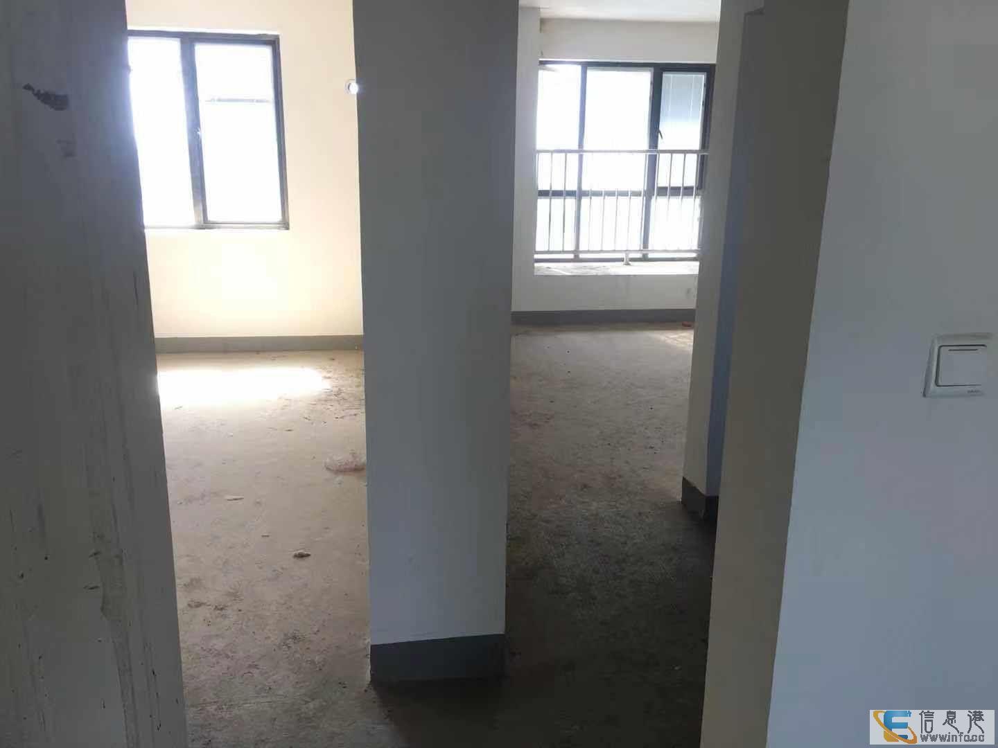 凤凰汇对面,聚龙湖畔 凤鸣缇香 龙泊湾,送入户花园,钻石凤鸣