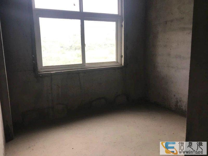 上上城二期对面 电梯毛坯两房首付23万,对口30中恒大帝景