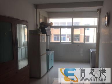 城区泉中路泉中花园镀金4楼中等装修三室户型大红本