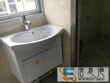 大观楼附近精装大三室随时可以看房