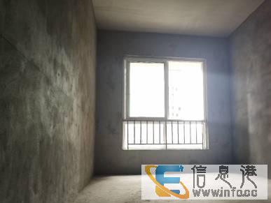 帝壹园125平标准户型大三室采光好，小区环境好
