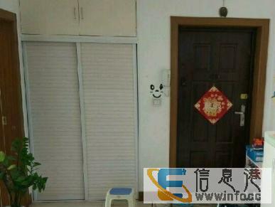 肤施路120平70万三室带储藏间可按揭公积金