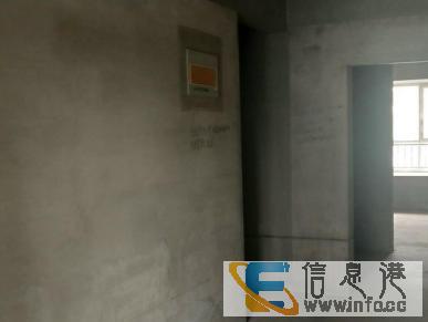 榆溪沁苑，中间楼层，毛坯房，全明户型，带车位195万
