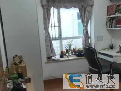 业主诚心出售中集精装4房南北对流证过五 15万首期