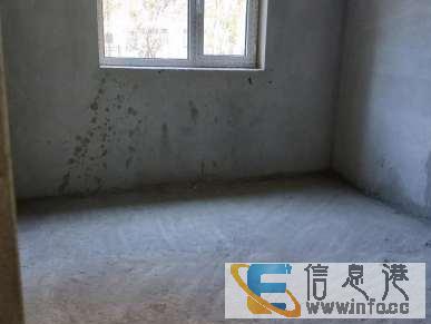 普罗旺斯毛坯1楼带院南北通透标准格局