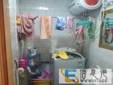 523公安楼，一楼，近几年新装修，适合老人养老，诚心出售