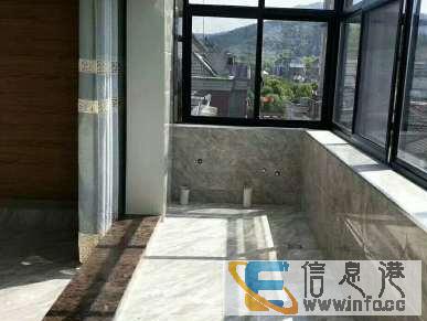 凤凰山公园旁新源城市花园凤凰御景对面3房2厅精装修拎包入住