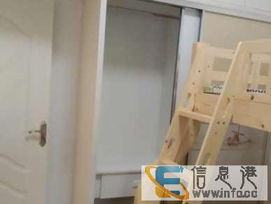 凤凰园湘器小区旁楼梯房三室二厅南北通透两证在手满二年可以按揭