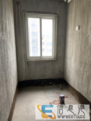 53万出售宜业苑四室两厅两卫毛坯