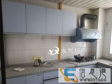广场花园三室两厅精装带车库紧邻光明广场