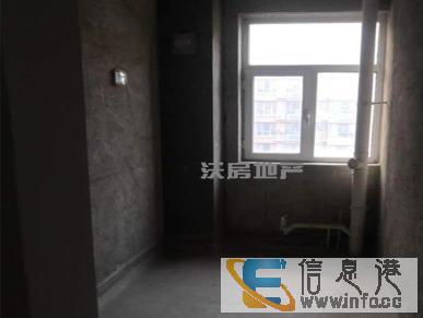 东湖明珠131平米三室两厅