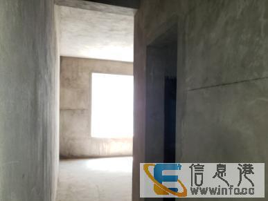 钻石花园四室两厅大户型，读六小，双证齐全可贷款