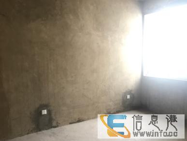 市中心青年路全新毛坯房龄新低于市场价20万带碳房