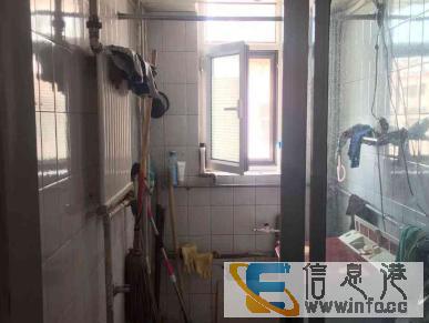 新乐小区，三室两厅31万出售，双证齐全，支持按揭