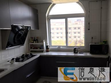 三贤公园旁市公安局家属区单位房196平套四双卫环境好