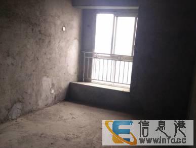 东城首座满五 大三室，可按揭