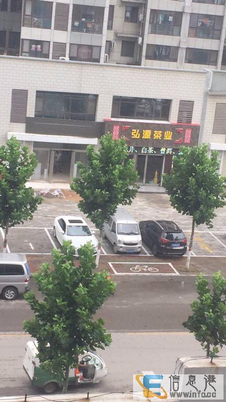 和谐康城B区商铺门前停车位,仅靠龙泉路,新妇幼